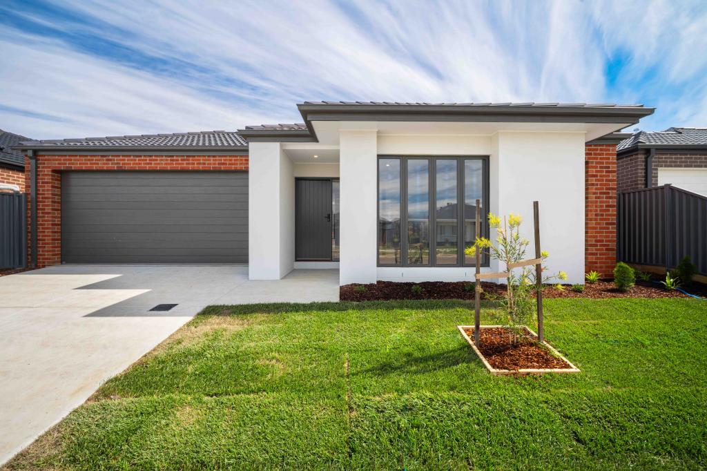 12 Brewster St, Alfredton, VIC 3350