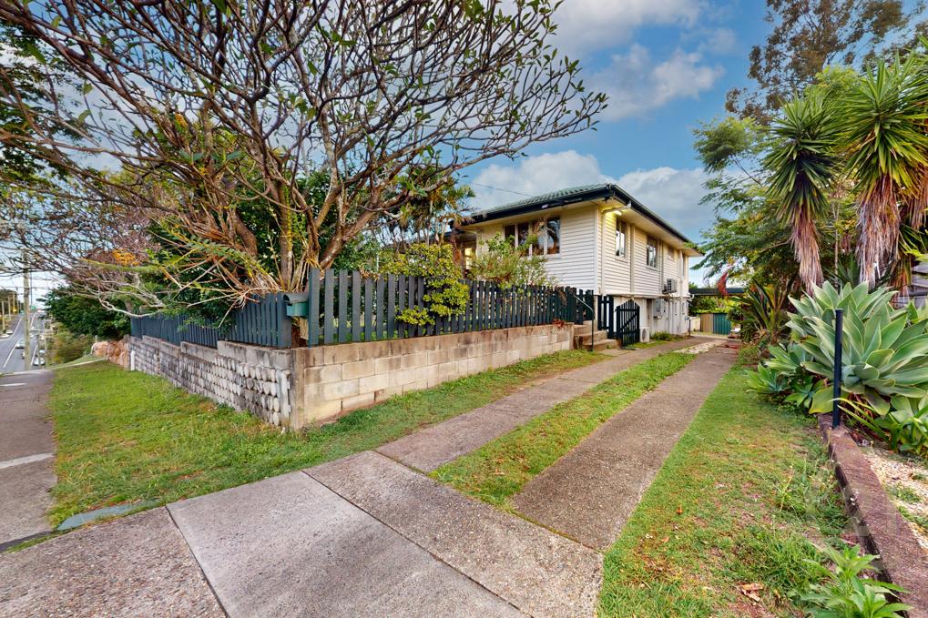 155 Patricks Rd, Ferny Hills, QLD 4055