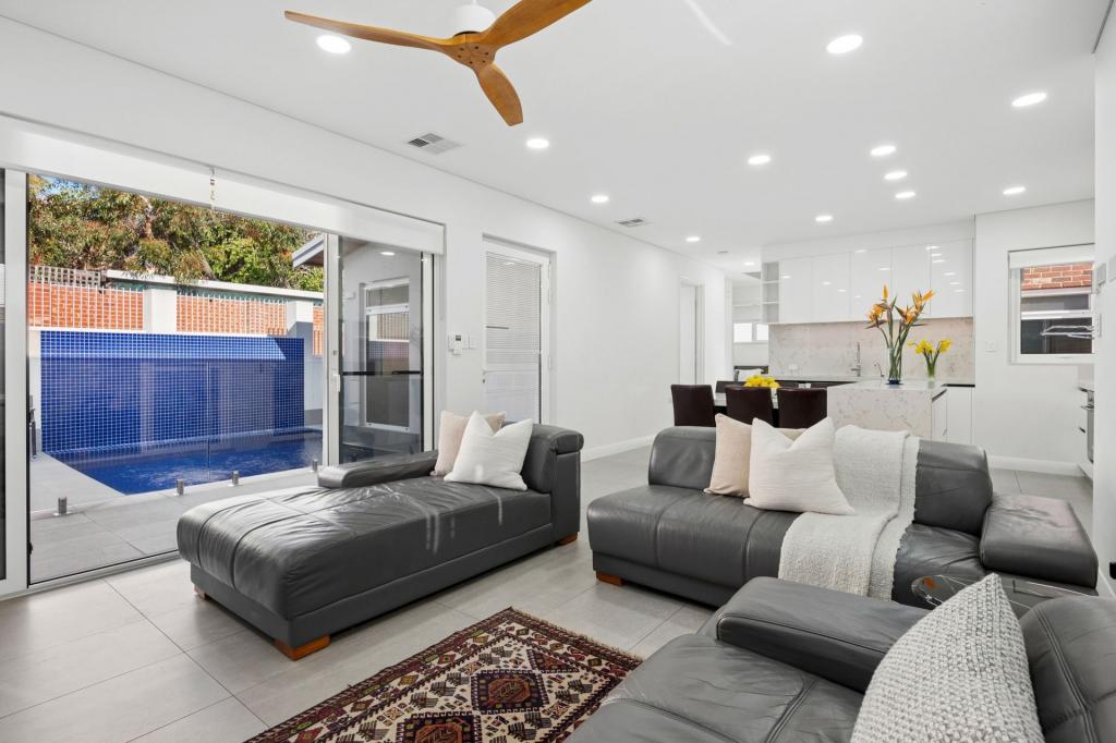 2/85 Wray Ave, Fremantle, WA 6160