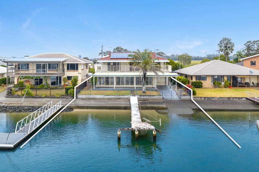 24 ESPLANADE, JACOBS WELL, QLD 4208