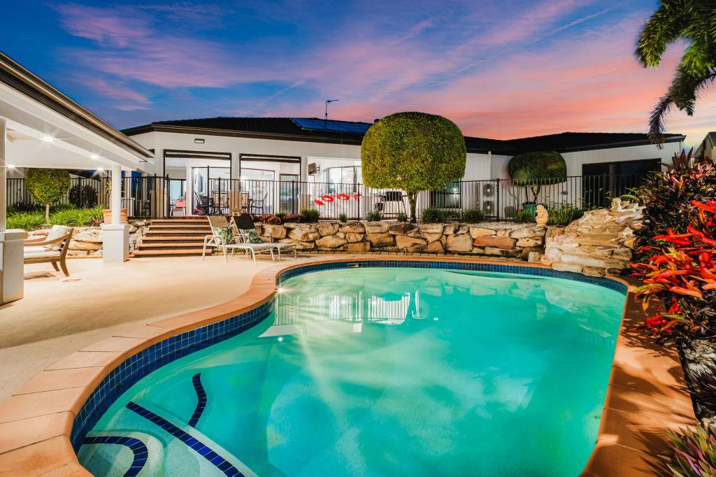 9 Leeds Cl, Arundel, QLD 4214