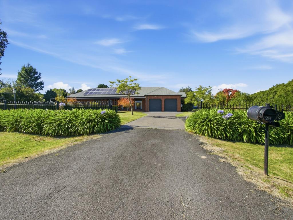 29 Timbarra Dr, Eastwood, VIC 3875