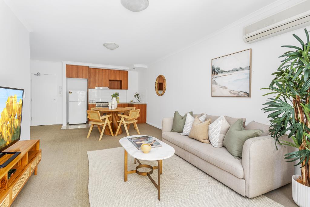 2205/32-36 Orara St, Waitara, NSW 2077