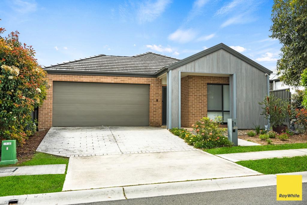 5 Goodluck Cct, Cobbitty, NSW 2570