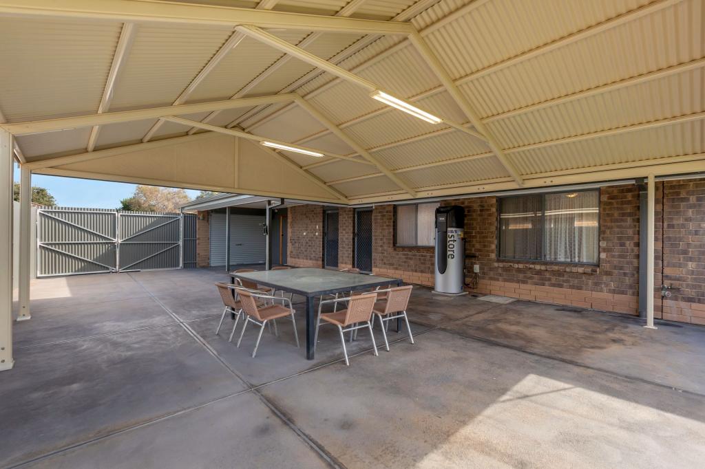 7 Riddoch Dr, Andrews Farm, SA 5114