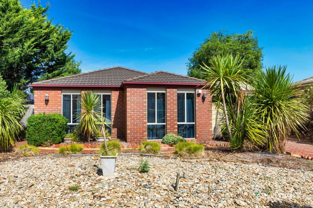 4 Lyell Pl, Taylors Lakes, VIC 3038