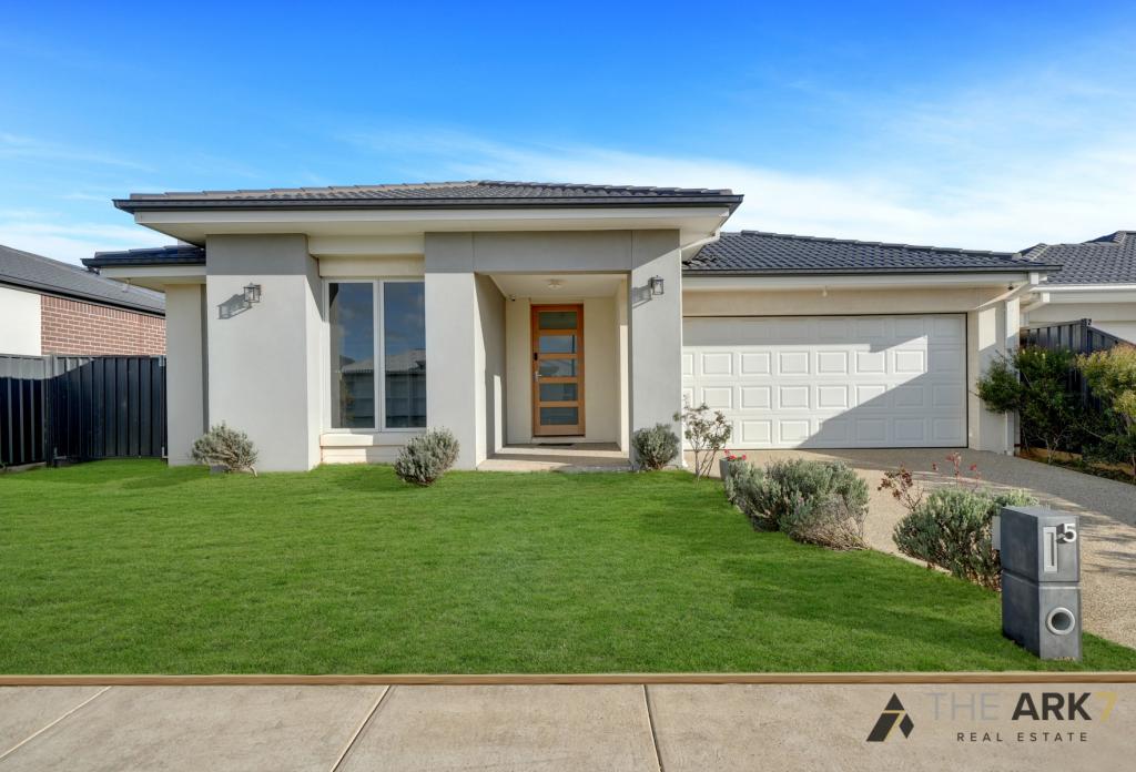 5 Opus St, Strathtulloh, VIC 3338