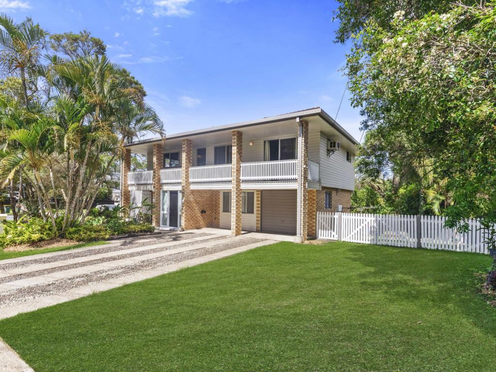 2 Bowers Rd S, Everton Hills, QLD 4053