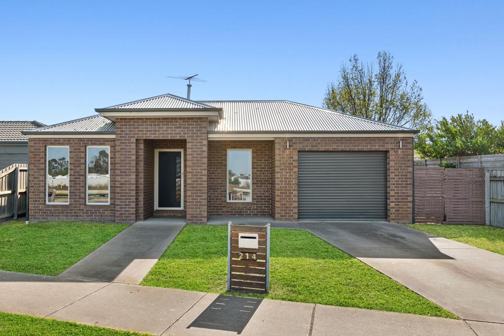 214 Barwarre Rd, Grovedale, VIC 3216