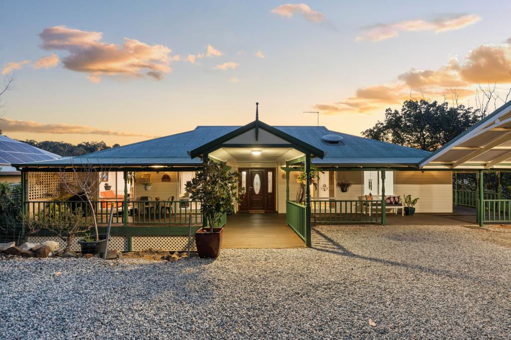 98 Kalamunda Rd, Kalamunda, WA 6076