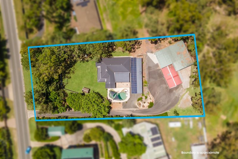 220 Banyula Dr, Gaven, QLD 4211