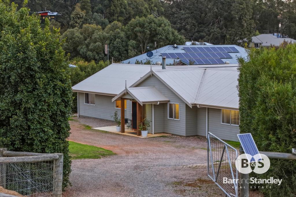 52 Nunnagine Cir, Roelands, WA 6226