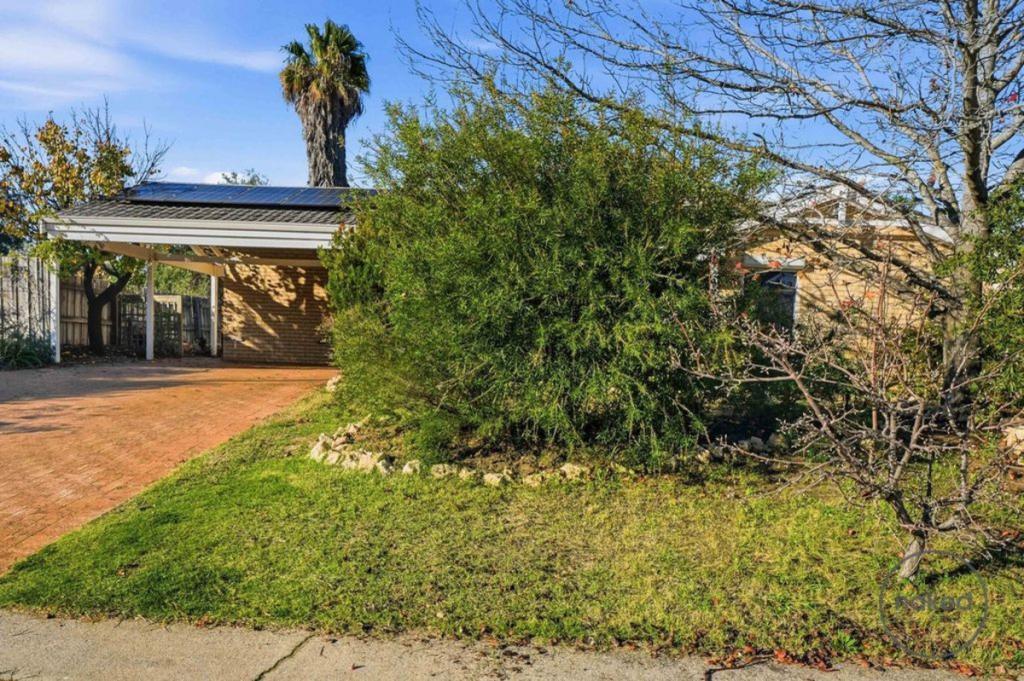7 Foreshore Pl, Gosnells, WA 6110