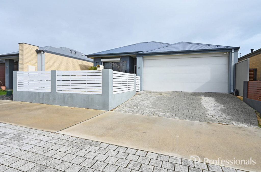 51 Commodore Ave, Clarkson, WA 6030