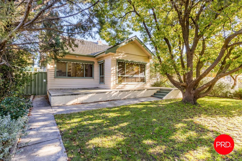 6 COOK ST, SPRING GULLY, VIC 3550