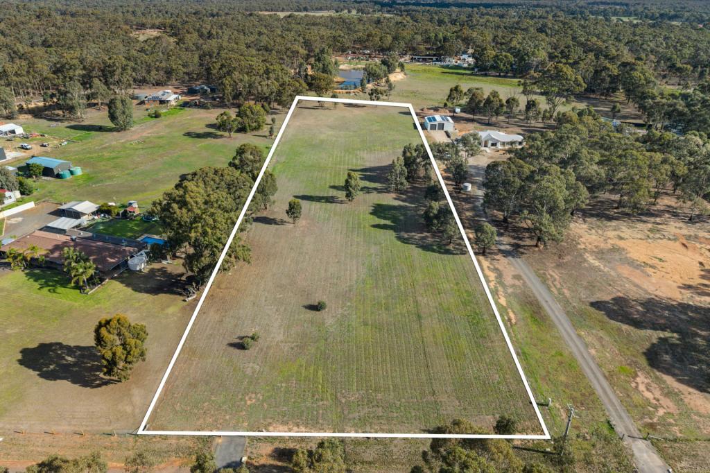 63 Williams Rd, Myers Flat, VIC 3556