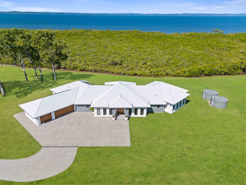 1 Shore Rd W, Booral, QLD 4655