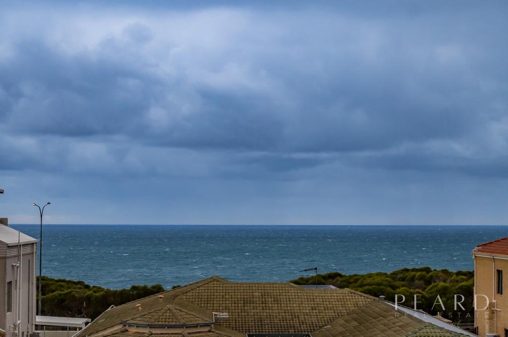 4 Minstrel Way, Ocean Reef, WA 6027