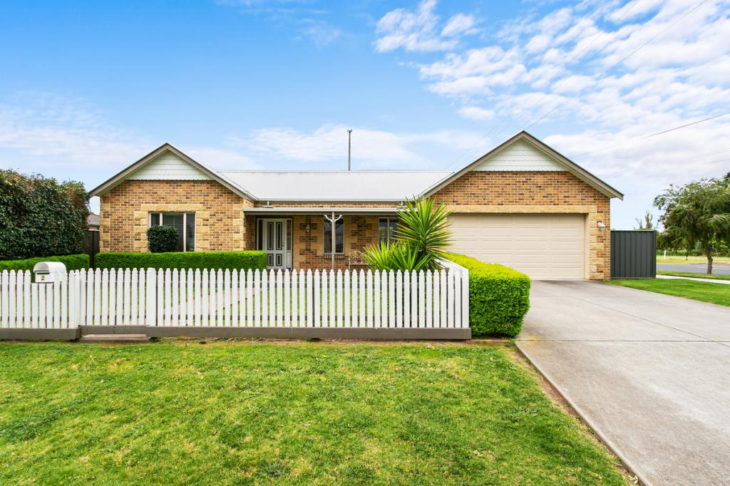 2 Brolga Pl, Sale, VIC 3850