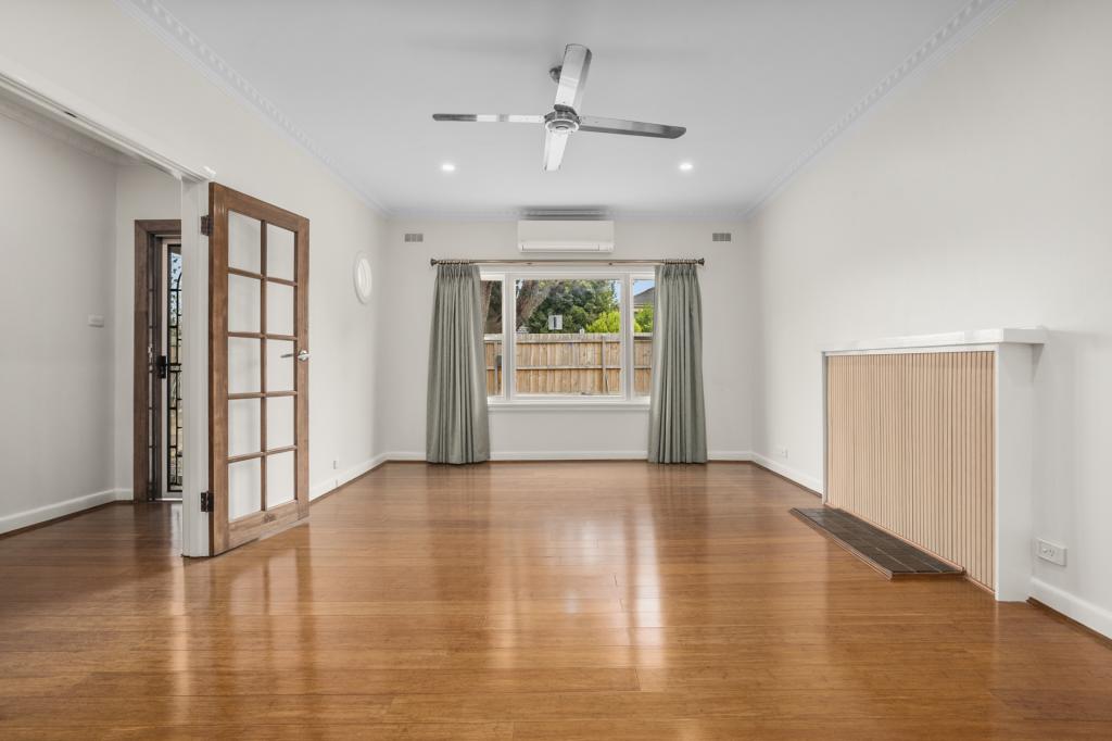 1/2 Stewart Rd, Oakleigh East, VIC 3166