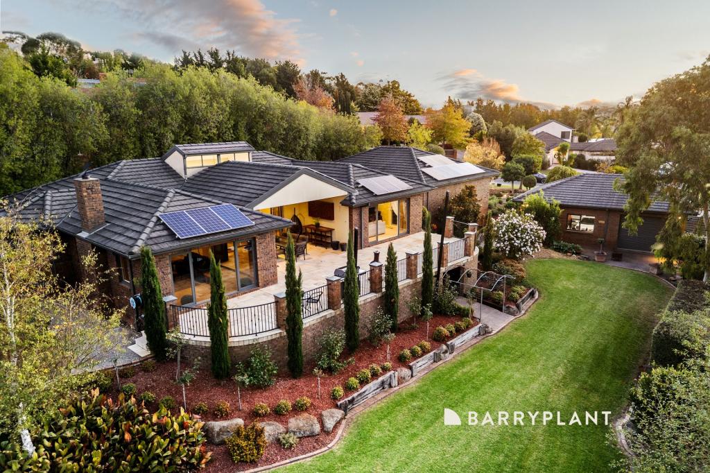 2 Oakridge Cl, Lysterfield South, VIC 3156