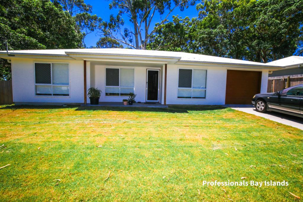 73 Taylor St, Russell Island, QLD 4184