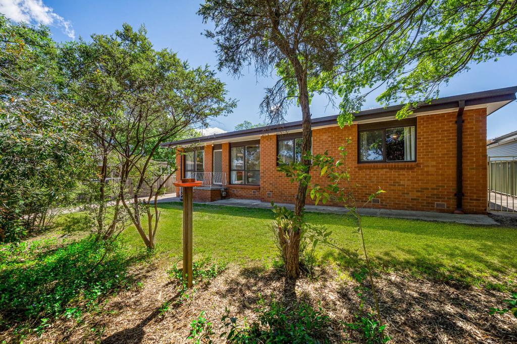 10 LASCELLES CCT, KAMBAH, ACT 2902