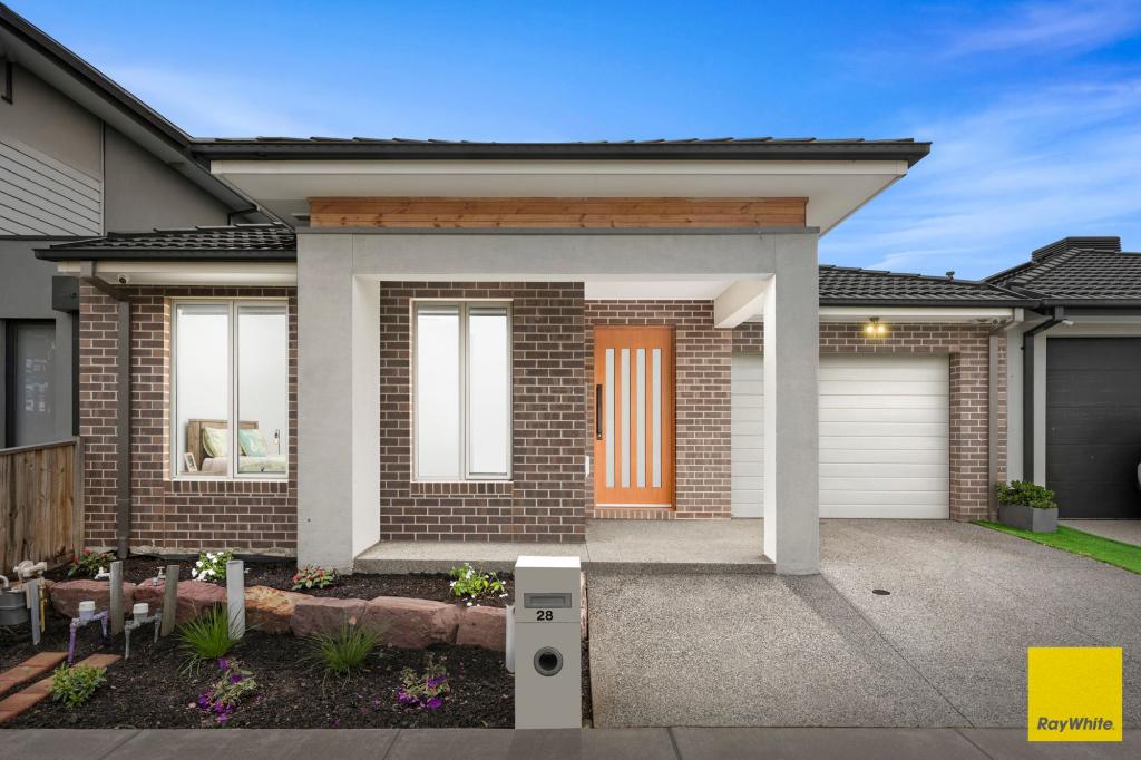 28 TROWBRIDGE DR, WOLLERT, VIC 3750