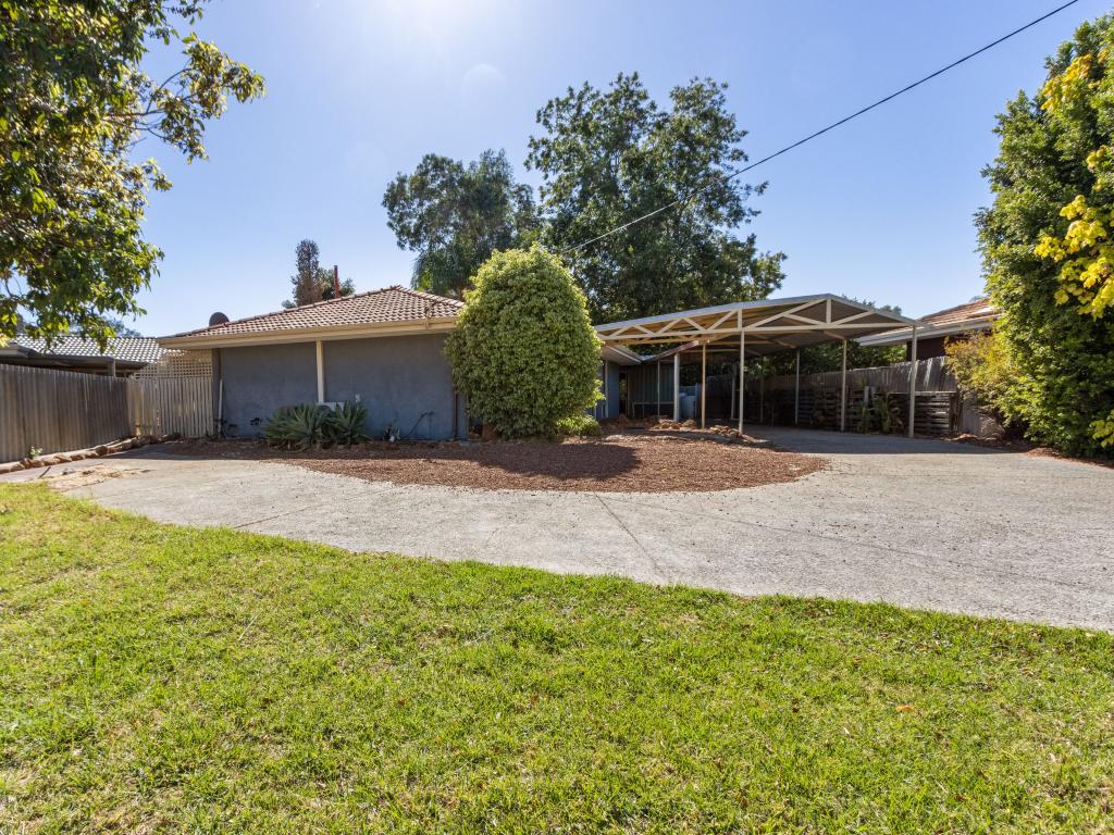 8 Meteor St, Beckenham, WA 6107