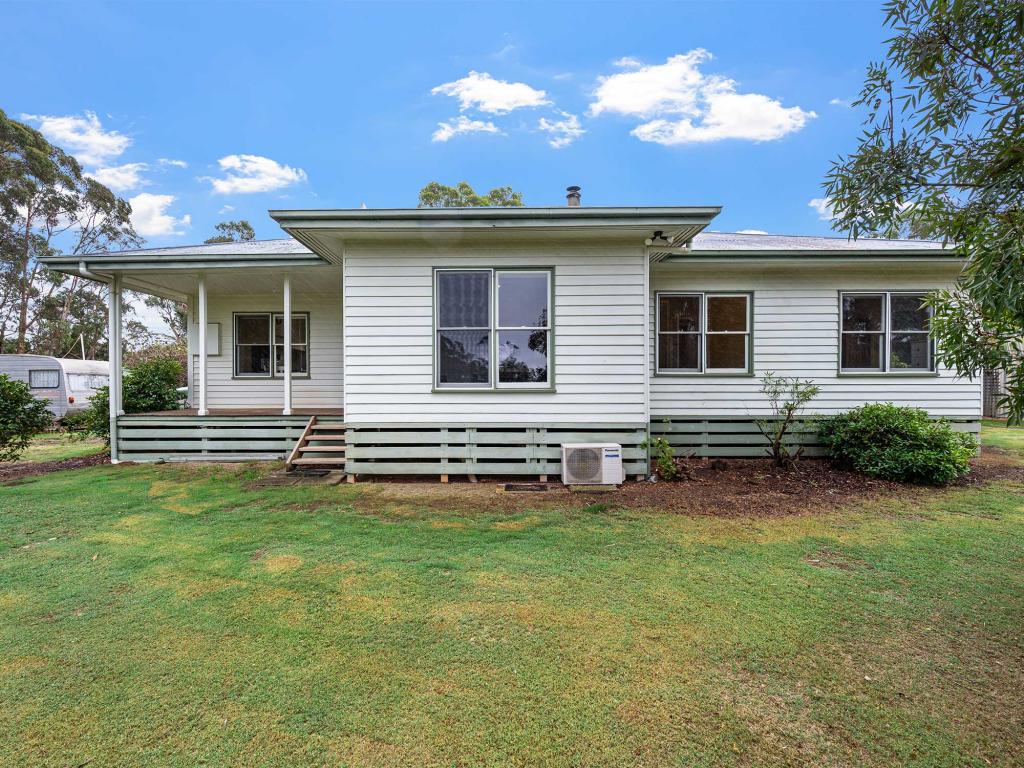 17 Picnic Rd, Tarrington, VIC 3301