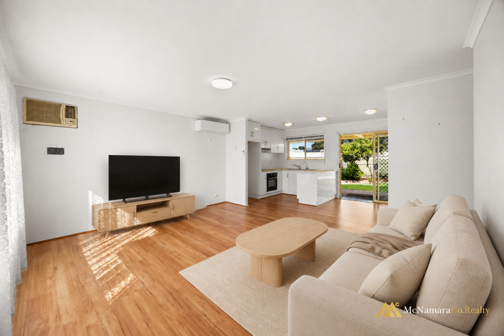 1 Greenfields Dr, Andrews Farm, SA 5114