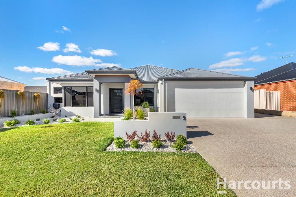 3 Quandong Pkwy, Halls Head, WA 6210