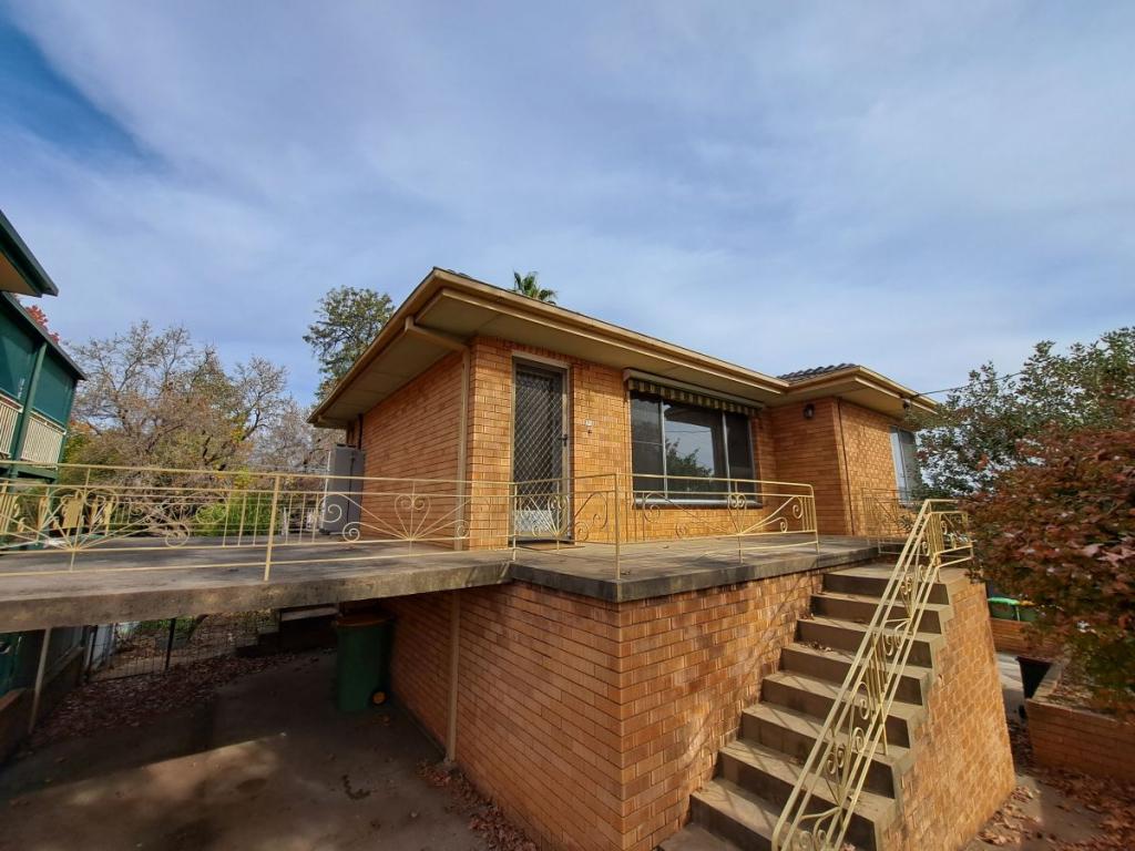 319 Chambers Ave, East Albury, NSW 2640
