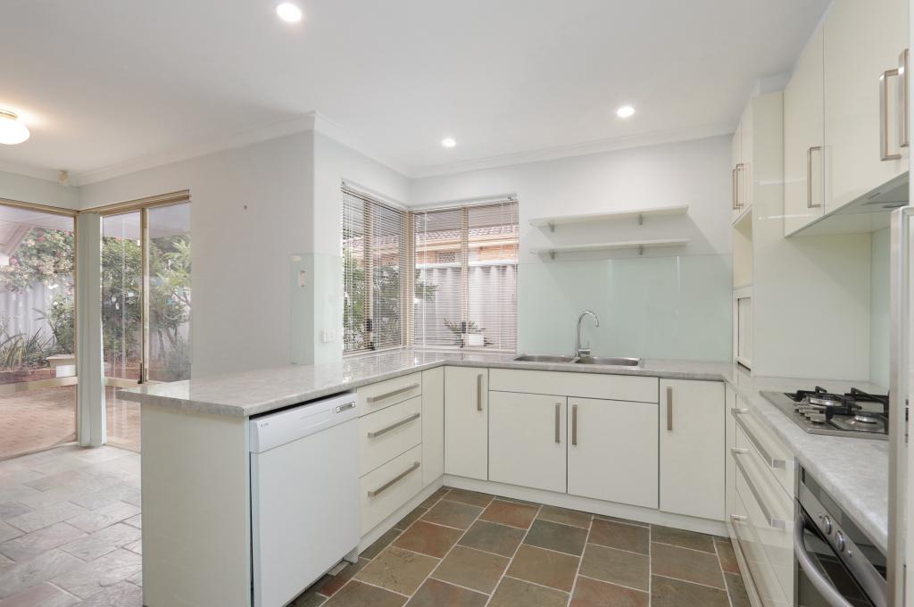 2/22 Kelsall Cres, Manning, WA 6152