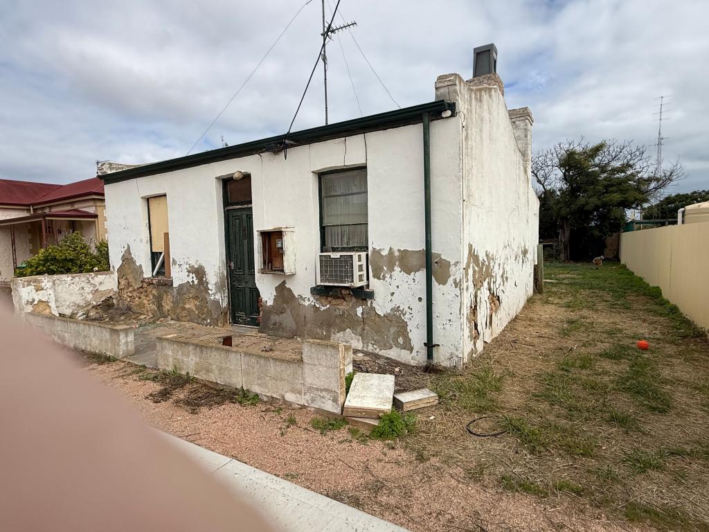 14 Stirling St, Wallaroo, SA 5556