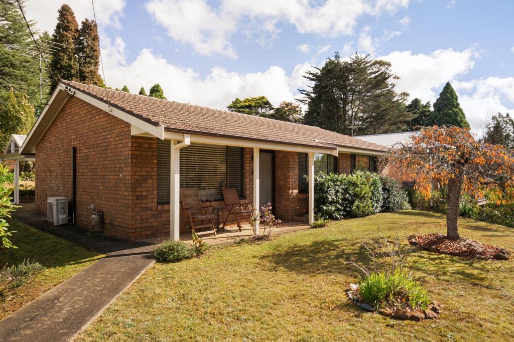 93 Pritchard St, Wentworth Falls, NSW 2782