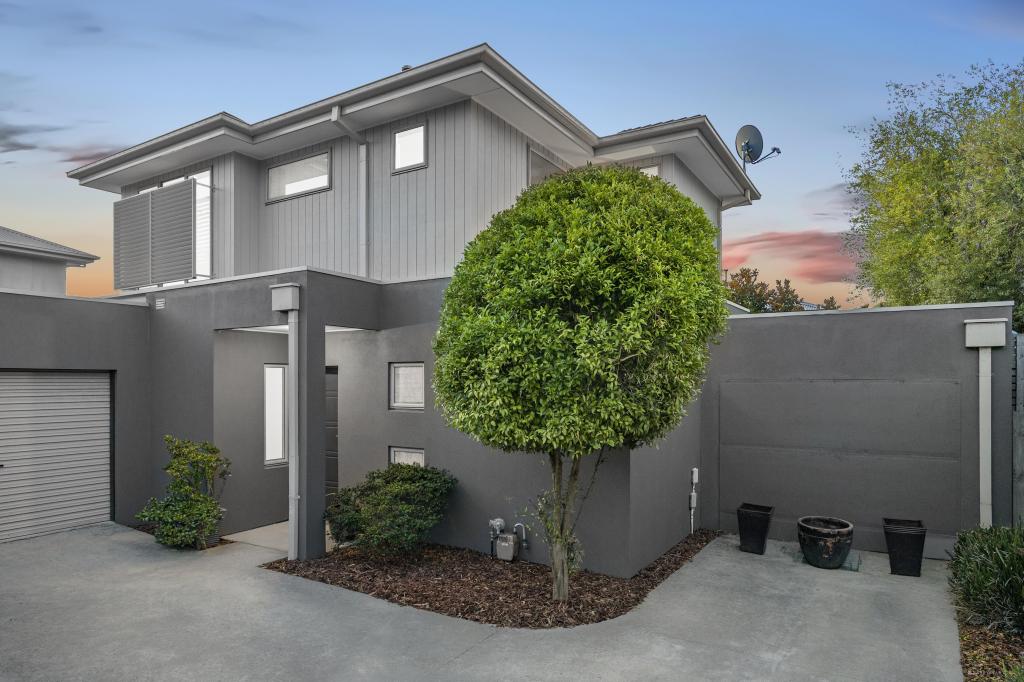 2/451 Springfield Rd, Mitcham, VIC 3132