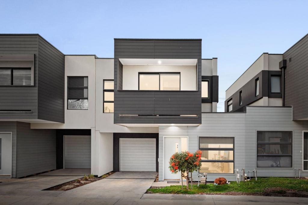 44 Kimzy Cct, Werribee, VIC 3030