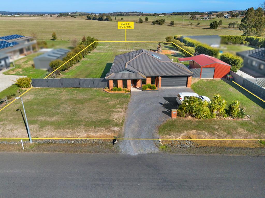 25 Diamond Dr, Cardigan Village, VIC 3352