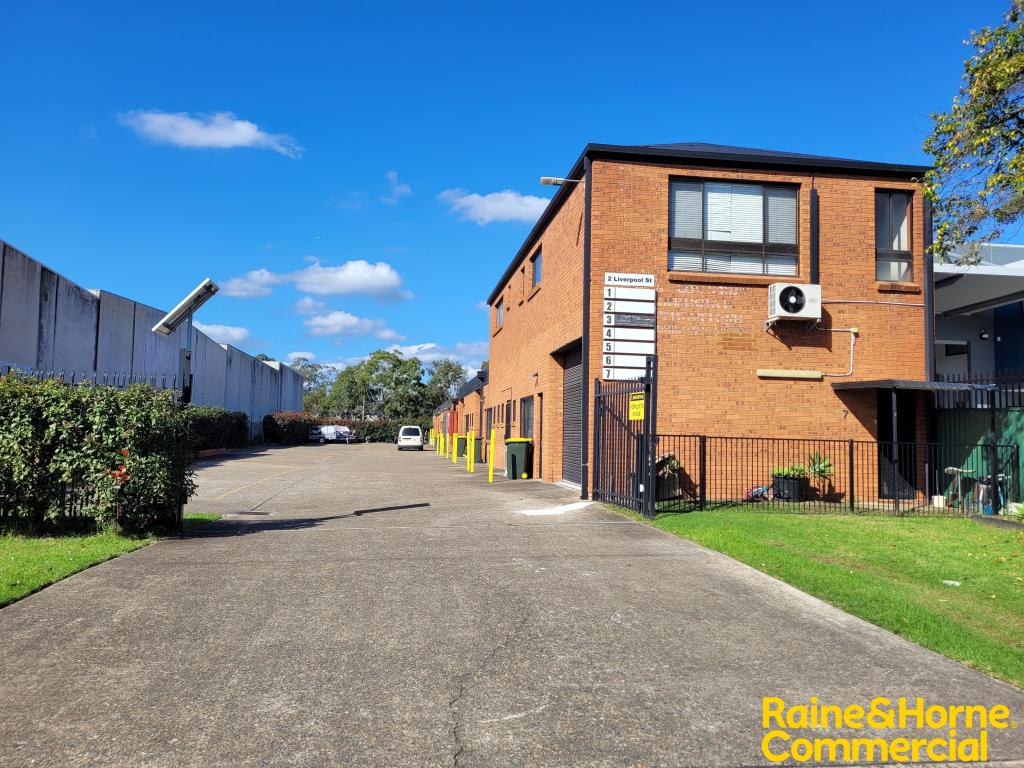 3/2 LIVERPOOL ST, INGLEBURN, NSW 2565