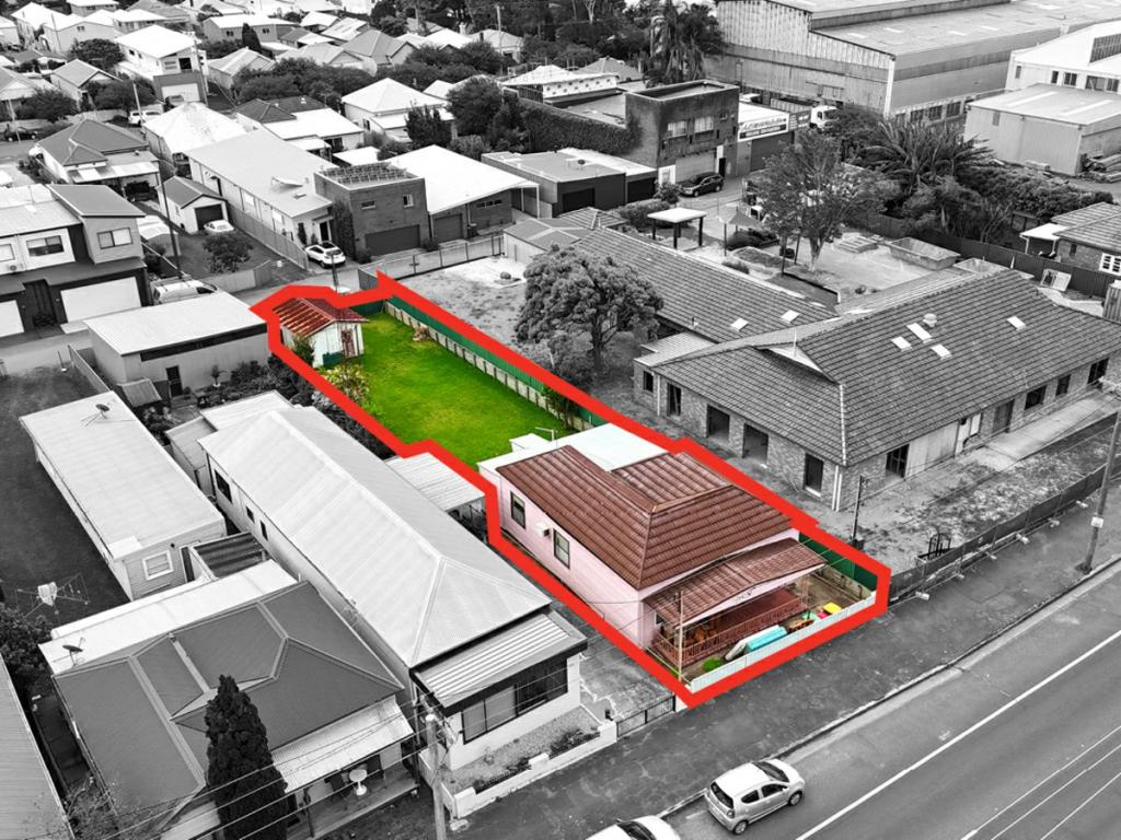 84 Brunker Rd, Broadmeadow, NSW 2292