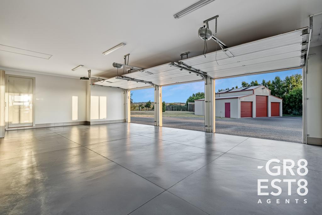 11 Horswood Rd, Narre Warren North, VIC 3804