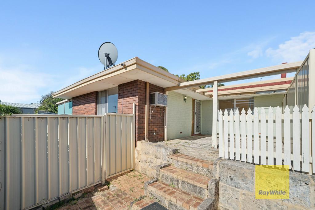 4b Griffiths St, Kelmscott, WA 6111