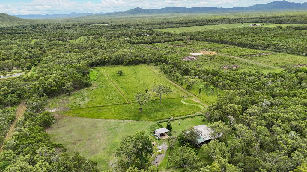 432 Railway Ave, Cooktown, QLD 4895