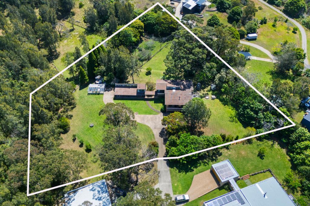 4 THE CORAL GR, BAWLEY POINT, NSW 2539