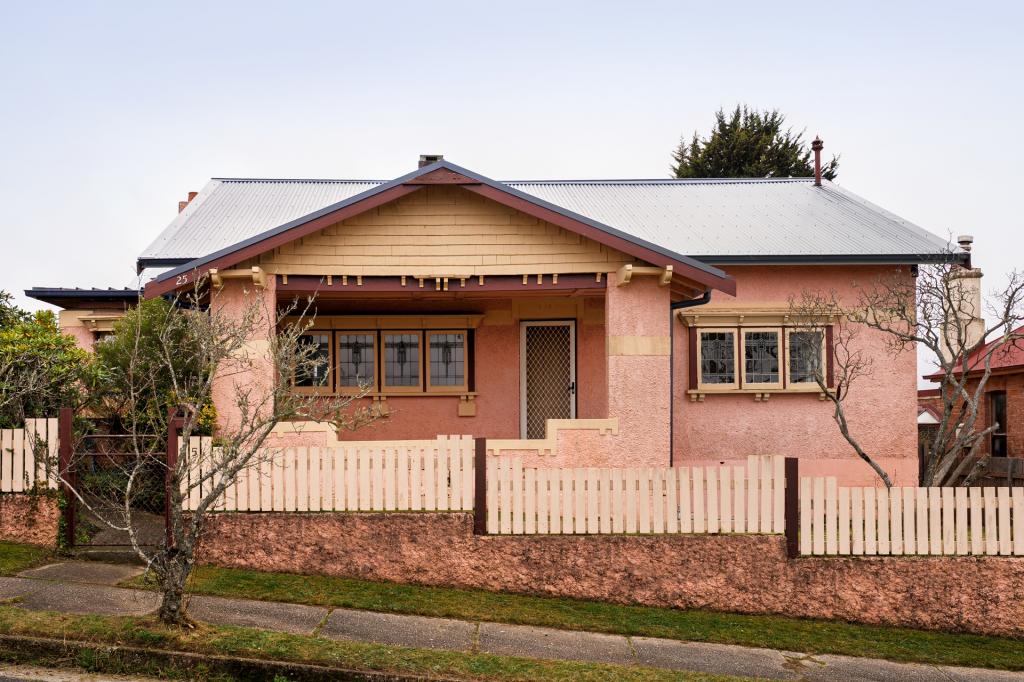 25 Walgett St, Katoomba, NSW 2780
