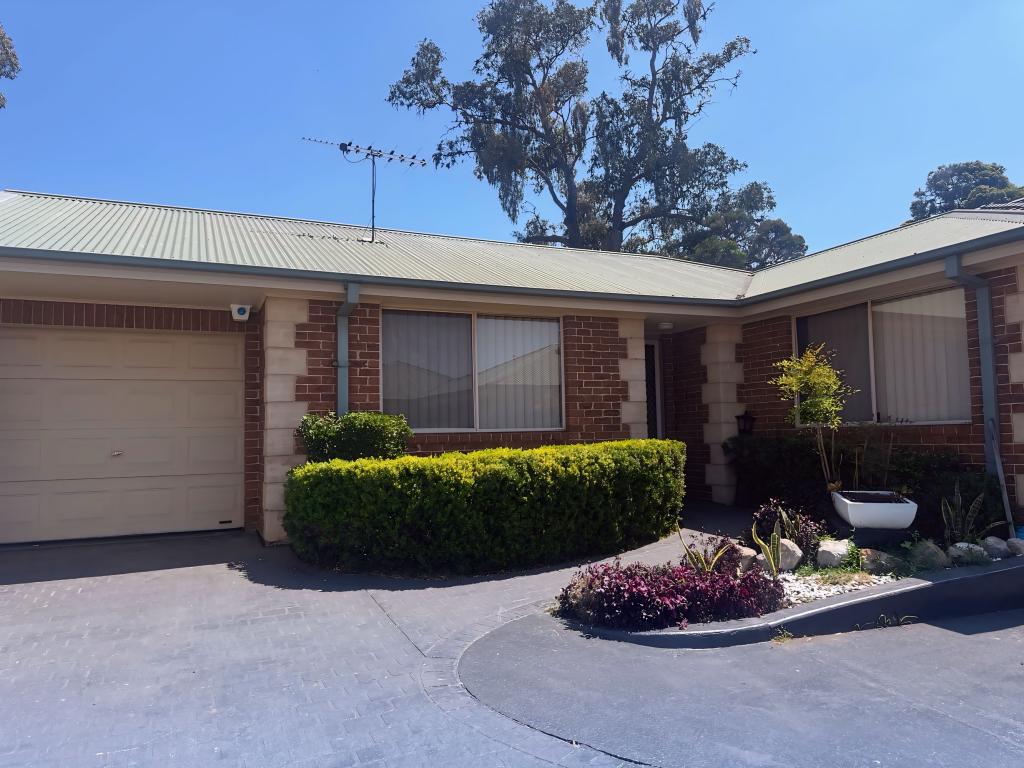 4/52 Canberra St, Oxley Park, NSW 2760