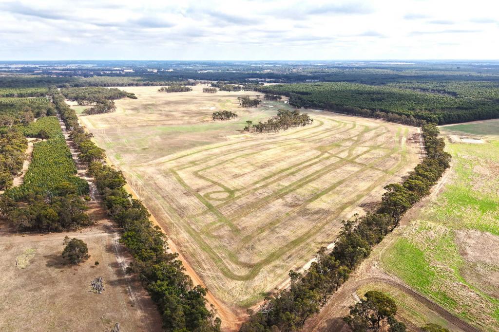 300 Mitchell Rd, Mount Barker, WA 6324