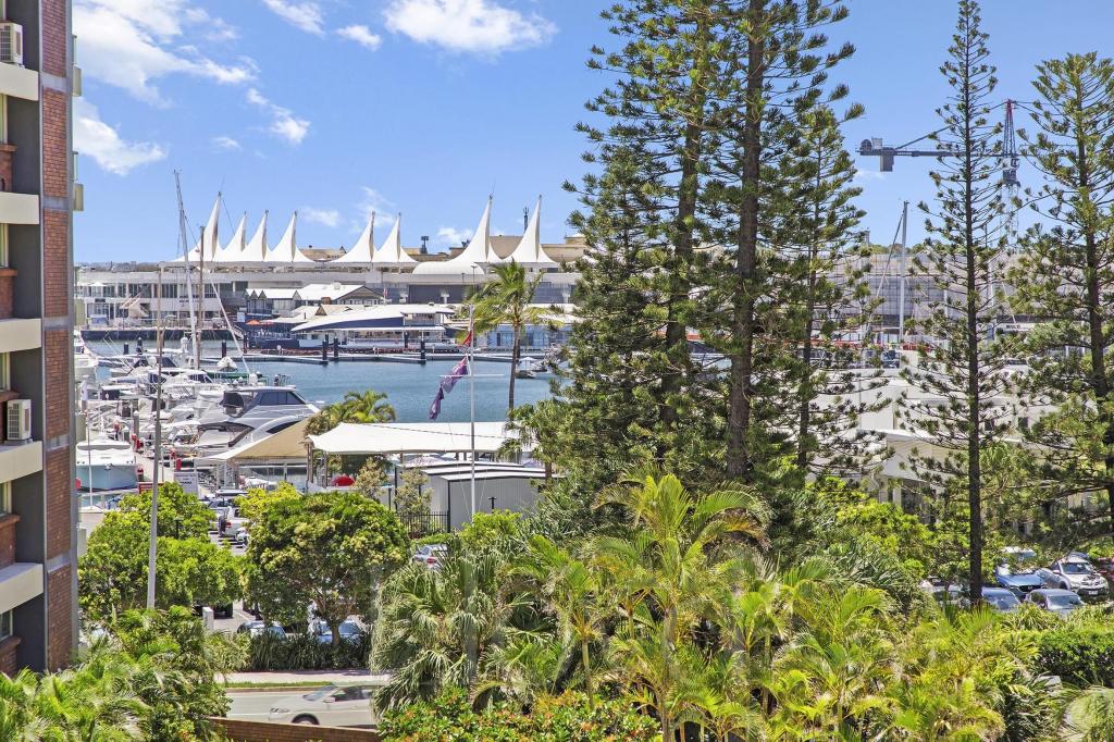 9/3656 Main Beach Pde, Main Beach, QLD 4217