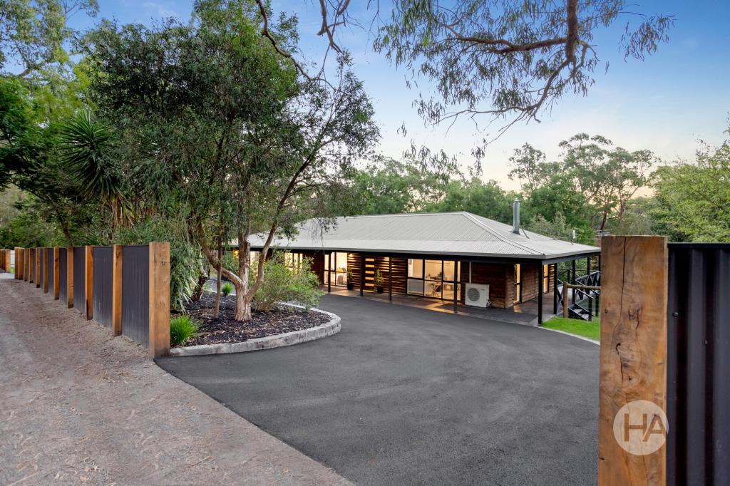 50 Corbetts Rd, Launching Place, VIC 3139